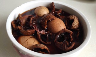 核桃枝煮鸡蛋的功效与作用（核桃枝煮鸡蛋的功效与作用及禁忌）