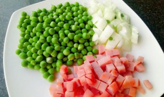 豌豆洋葱闷怎么做 洋葱炒豌豆