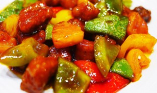 青椒咕咾肉的做法 青椒咕噜肉的做法