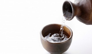 蜂酒的功效与作用（蜂巢酒的功效与作用）