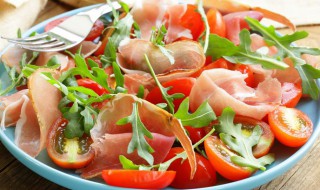 火腿色拉怎么做（火腿拉皮的做法）