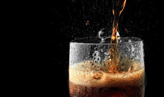 可乐放冰箱会不会爆炸（可乐放冰箱会不会爆炸起火）