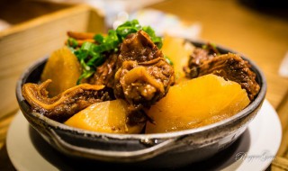 牛肉闷萝卜怎么做 秘制牛腩闷萝卜怎么做