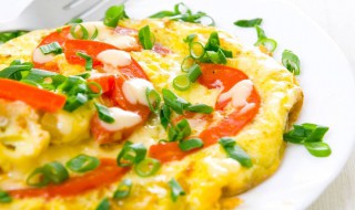 番茄煎鸡蛋怎么做（番茄煎鸡蛋怎么做最好吃）