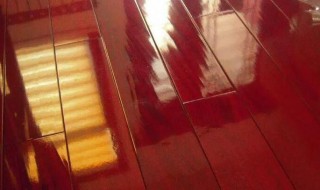 为何复合地板越擦越糊 复合地板为什么擦完不亮