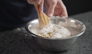 面粉和淀粉的区别（小麦淀粉和面粉的区别）