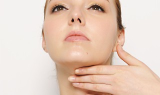 什么精油可以消除颈纹 精油对颈纹有作用吗