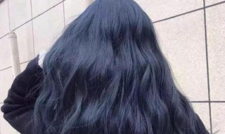 什么肤色的人适合染蓝色头发 什么肤色的人适合染蓝色头发女