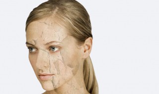 出油起皮属于什么皮肤（皮肤出油属于什么皮肤）