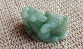 翡翠貔貅怎么挑选（如何挑选翡翠貔貅色怎么看）