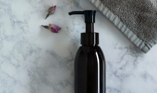 清洗石英石污垢小妙招（石英石水垢怎么清洗）