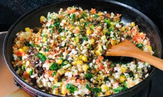 香菇饺子馅的做法（香菇饺子馅的做法大全香菇要炒吗?）