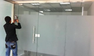 妙招玻璃门去胶（玻璃门除胶小妙招）