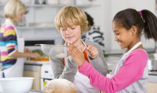 双减政策的好处和坏处 双减政策的好处和坏处英文