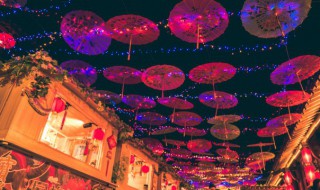 传统节日的由来及风俗有哪些（中国传统节日的由来及风俗）