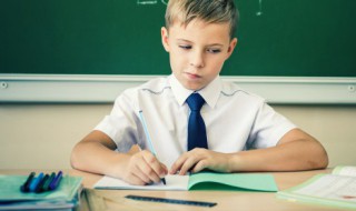 嘎然而止的读音是什么 嘎然而止的读音是什么