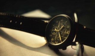 树脂表带怎么清洗（树脂表带怎么清洗发黄了怎么办）