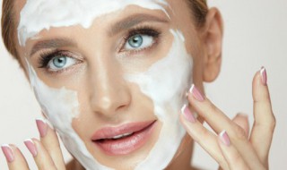 素颜霜可以用洗面奶洗掉吗（v7素颜霜可以用洗面奶洗掉吗）