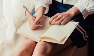 老将出马一个顶俩是什么意思（老将出马一个顶两下一句）