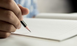 勾心斗角的句子（形容人与人之间勾心斗角的句子）