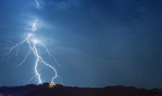 轰雷是什么意思（轰雷是什么意思啊）