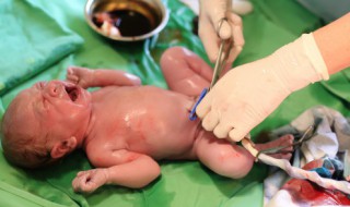 顺产产程前后需要做什么 产房顺产的过程