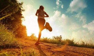 秋天最适合做什么运动（秋天怎么运动好）