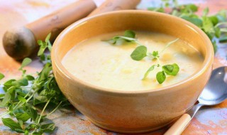 四季养生汤秋天喝什么汤比较好（四季养生汤秋天喝什么汤比较好呢）