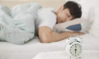 做梦梦到蛇是什么意思（做梦梦到蛇是什么意思还被蛇咬了）