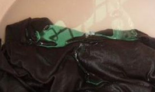 如何能让衣服不退色（如何能让衣服不退色不掉色）