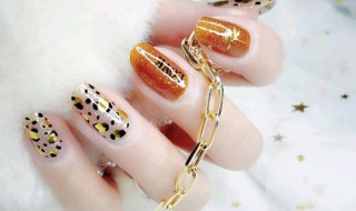 美甲贴地推摆摊适合什么场合 美甲贴地推摆摊适合什么场合做