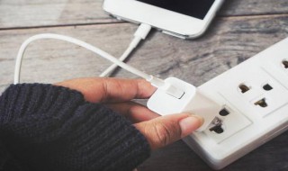 华为充电器为什么充电快（华为的充电器为啥用了就不是快速充电了）