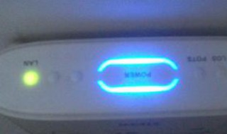 两个灯泡中间进线怎么不亮 两个灯泡中间进线怎么不亮了