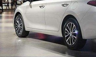 轮胎侧边擦掉一小块有影响么（轮胎侧面擦掉一小块）