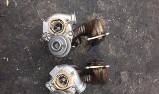 宝马n20涡轮增压怎么换水管（宝马n20发动机增压器油管好换吗）