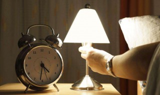 为什么睡的晚会做噩梦 为什么睡得晚会做噩梦