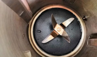 破壁机底部烧焦了，怎样清洗（破壁机底部烧焦了,怎样清洗视频）