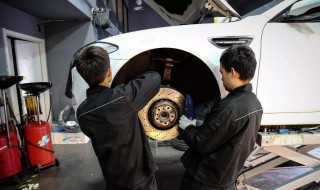 刹车片涂机油后果 汽车刹车片涂油会怎么样