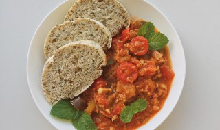 牛油果鸡丝烤面包（牛油果鸡肉面包）