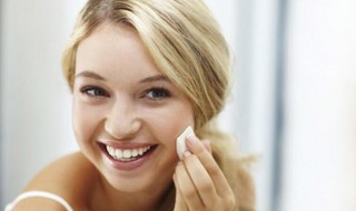 干性肌肤要注意哪方面的护理（干性皮肤怎么护理小常识）