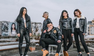 皮衣硬了怎么回软 皮衣硬化了怎么变软