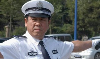 老酒馆老警察扮演者（老酒馆警长）