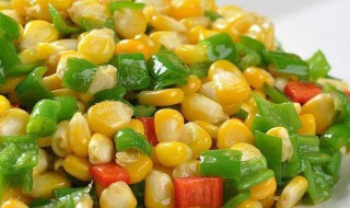 青椒豌豆炒玉米 青椒豌豆炒玉米粒的做法