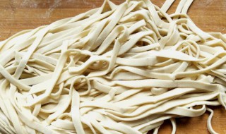 手擀面的做法和面技巧（手擀面的做法和面技巧视频）