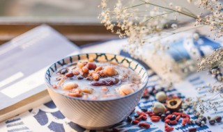 粘小米和红枣怎么做腊八粥 用糯米50克做腊八粥需红枣多少克