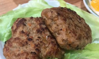 莲蓬肉饼怎么做（莲蓉肉松月饼怎么做）
