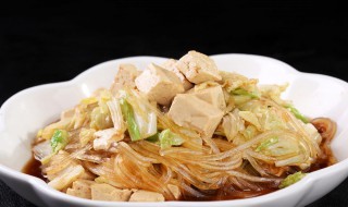 怎么做粉丝白菜炖豆腐 白菜粉丝炖豆腐怎样做好吃