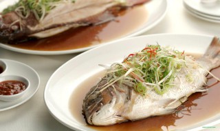 吃完鱼后禁吃什么（吃完鱼不能喝什么）