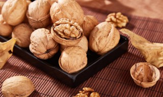 女人吃核桃的十大功效及禁忌 女人吃核桃的十大功效及禁忌食物
