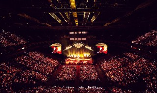 雪花一片一片片片为红颜是什么歌 歌曲《殇雪》